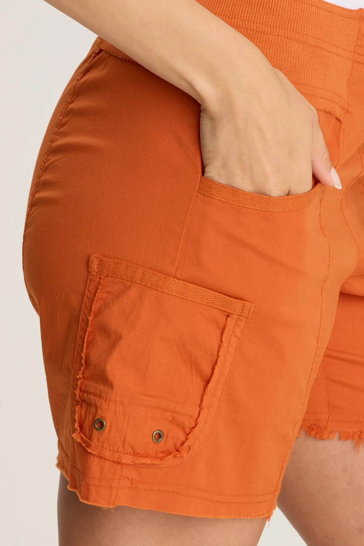 Erna Poplin Multi-Pocket Short