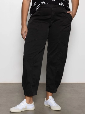 Sahara Tapered Standard Rise Pant Black Extended Sizing