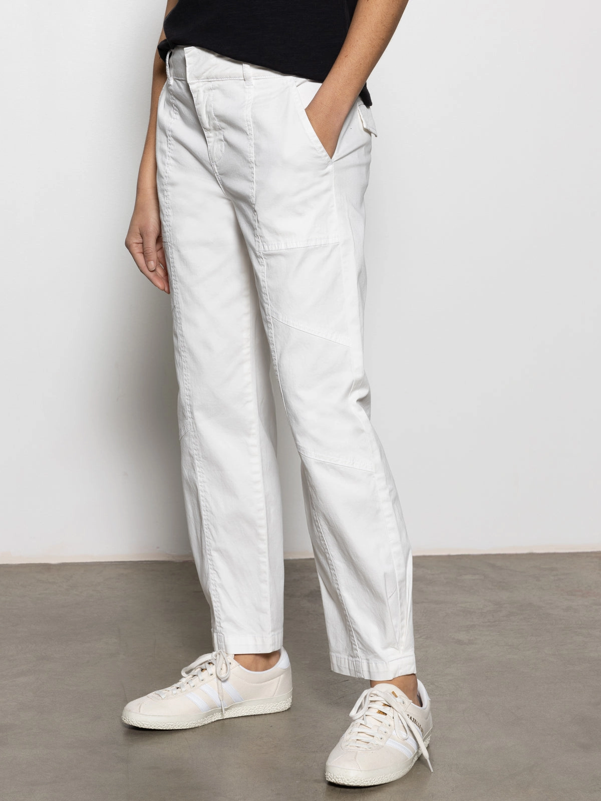 Sahara Tapered Standard Rise Pant Chalk