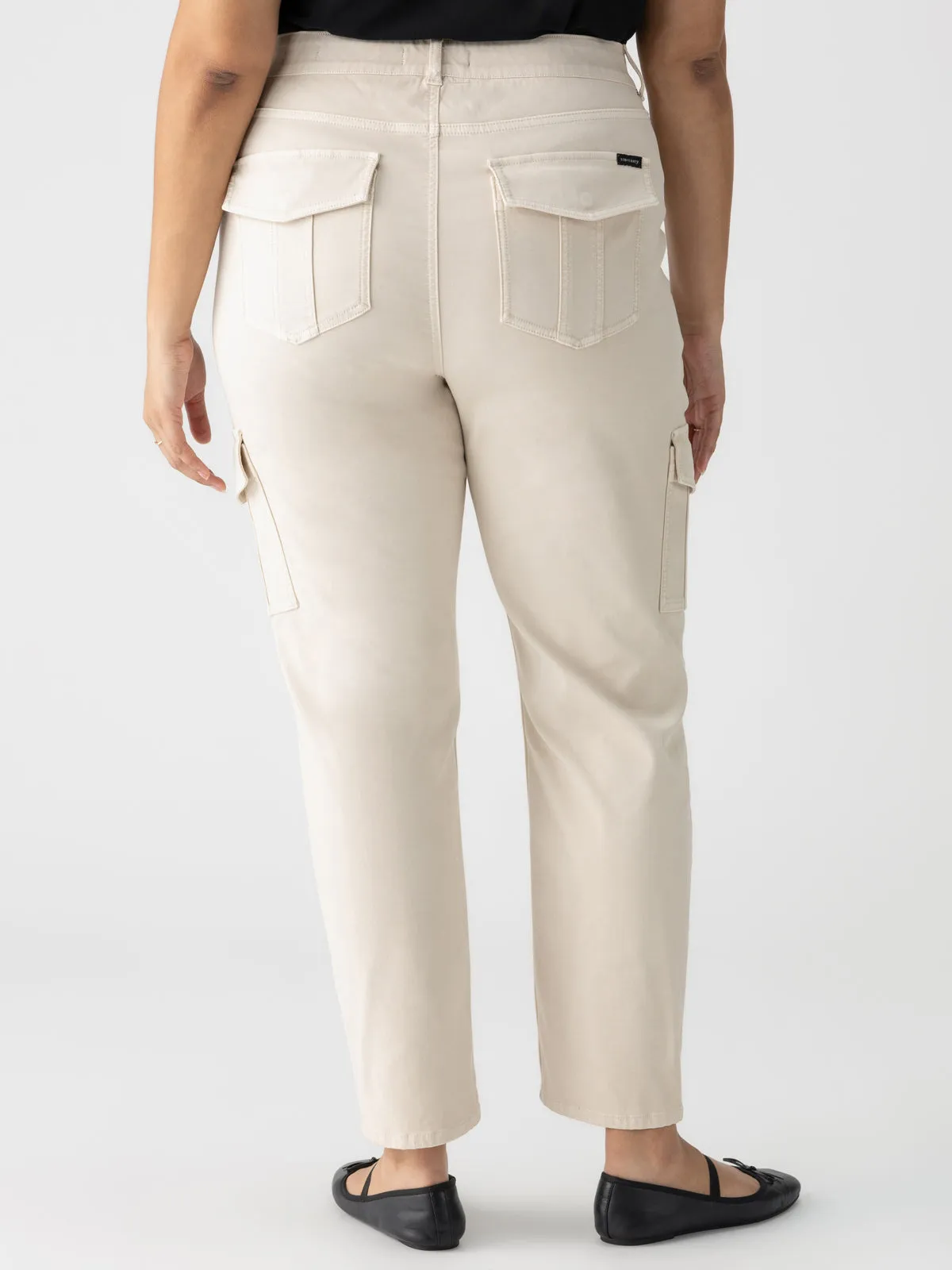 Sculpted Hayden Cargo Standard Rise Pant Toasted Almond Extended Sizing