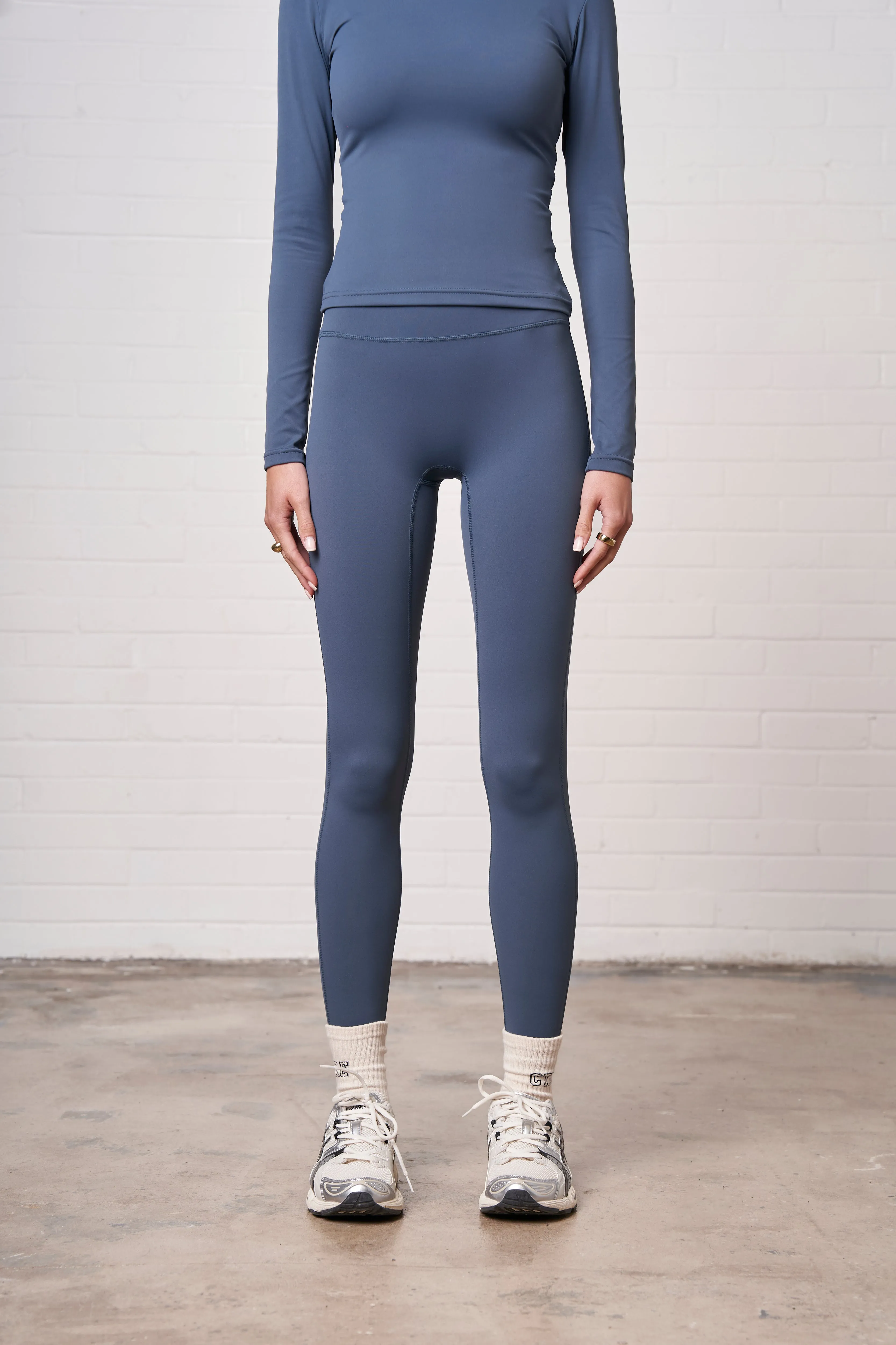 SCULPTING STRETCH EMBLEM LEGGINGS - PETROL BLUE